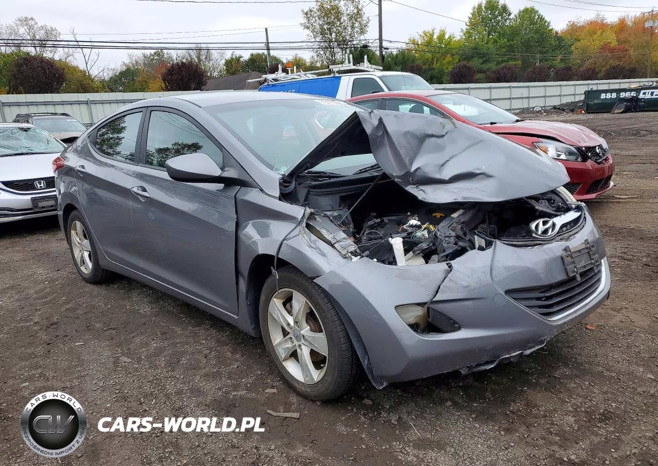 2012 Hyundai Elantra Gls VIN:5NPDH4AE2CH093901 - 4