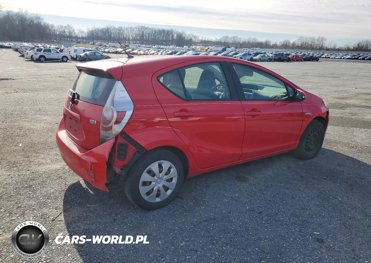 2012 Toyota Prius C VIN:JTDKDTB36C1523298 - 3