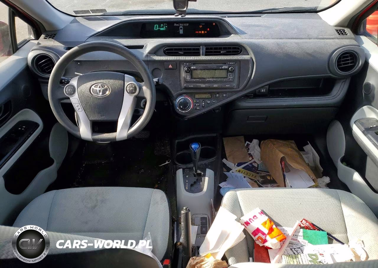 2012 Toyota Prius C VIN:JTDKDTB36C1523298 - 8