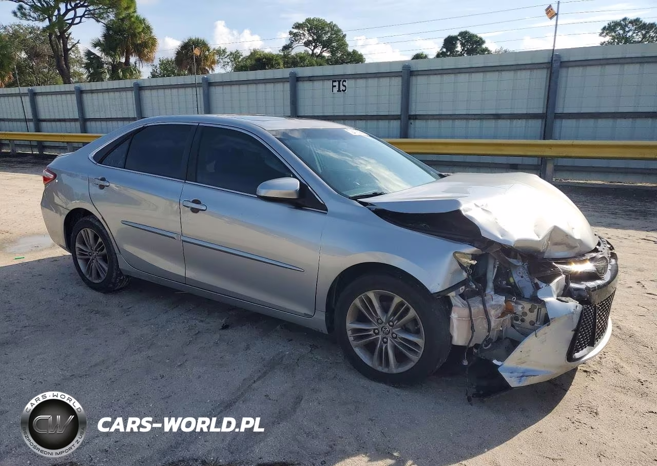 2015 Toyota Camry Se VIN:4T1BF1FK8FU909459 - 4