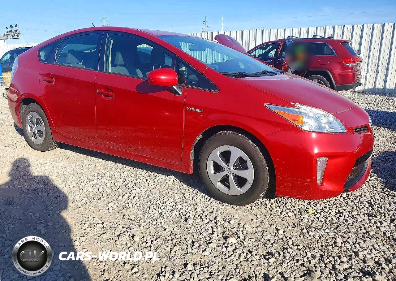 2014 Toyota Prius Three VIN:JTDKN3DU9E0385929 - 4