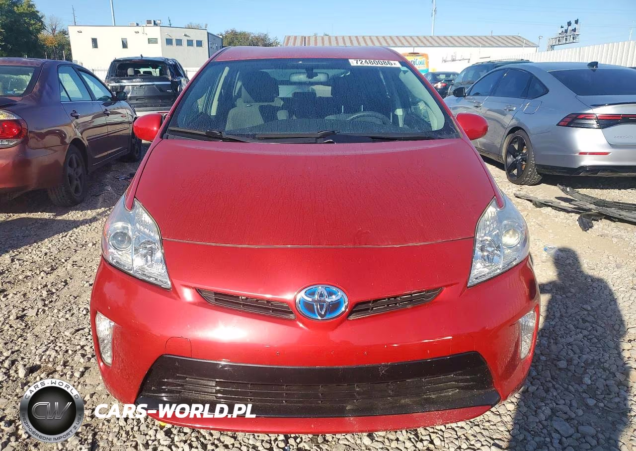 2014 Toyota Prius Three VIN:JTDKN3DU9E0385929 - 5