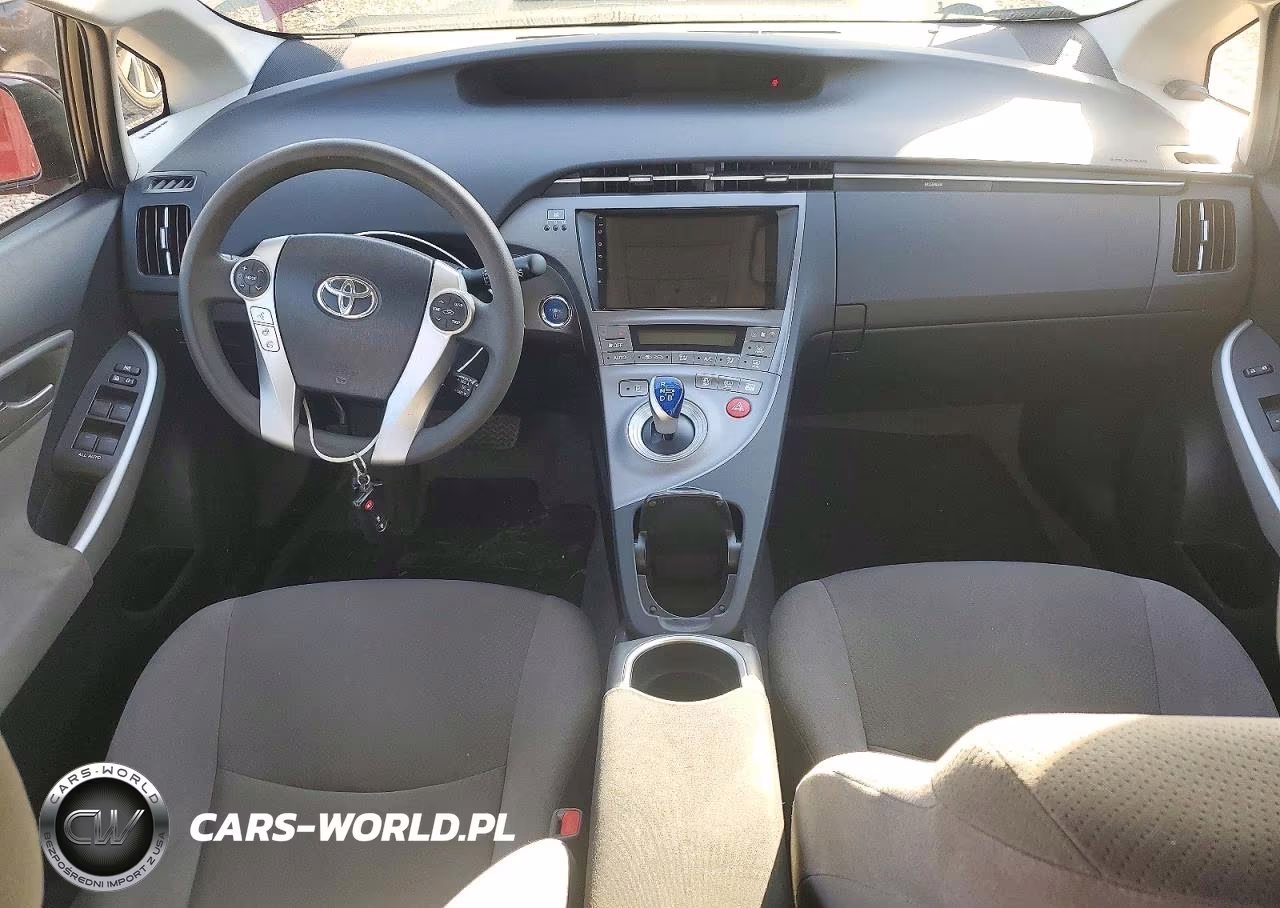 2014 Toyota Prius Three VIN:JTDKN3DU9E0385929 - 8