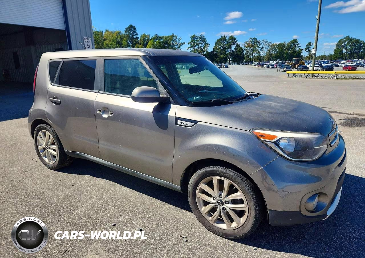 2018 Kia Soul + VIN:KNDJP3A52J7612253 - 4