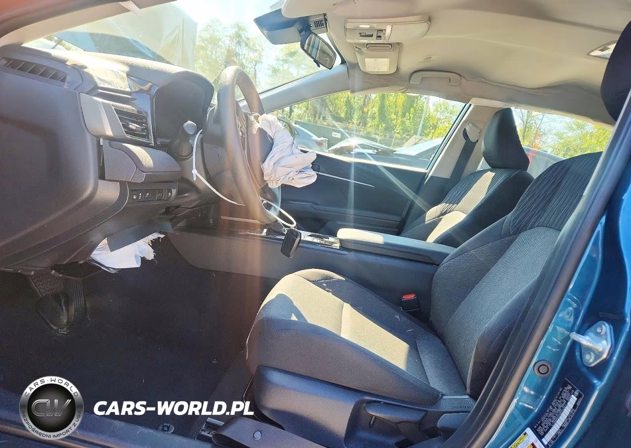 2025 Toyota Camry Le VIN:4T1DAACK3SU544341 - 7