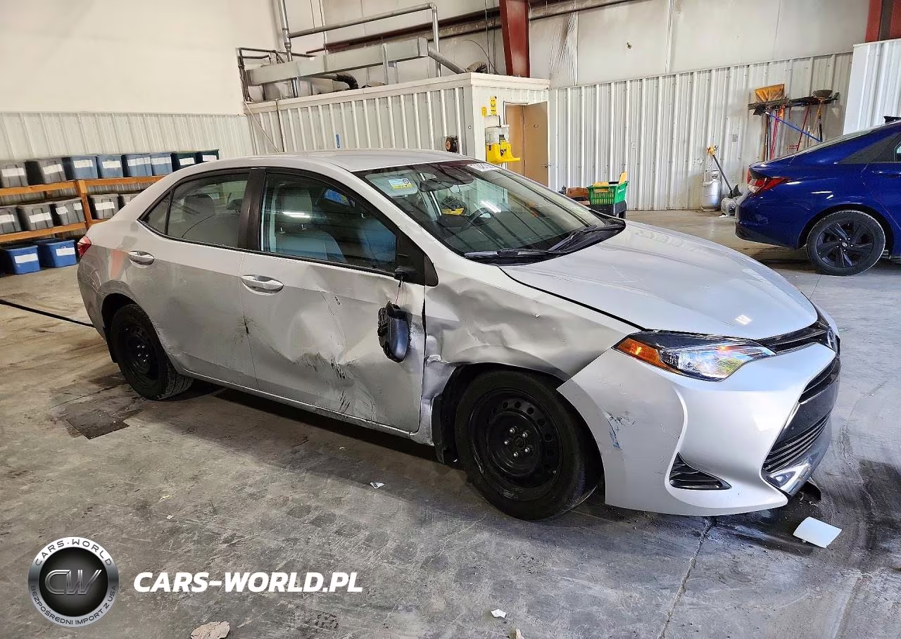 2017 Toyota Corolla Le VIN:2T1BURHE3HC914939 - 4