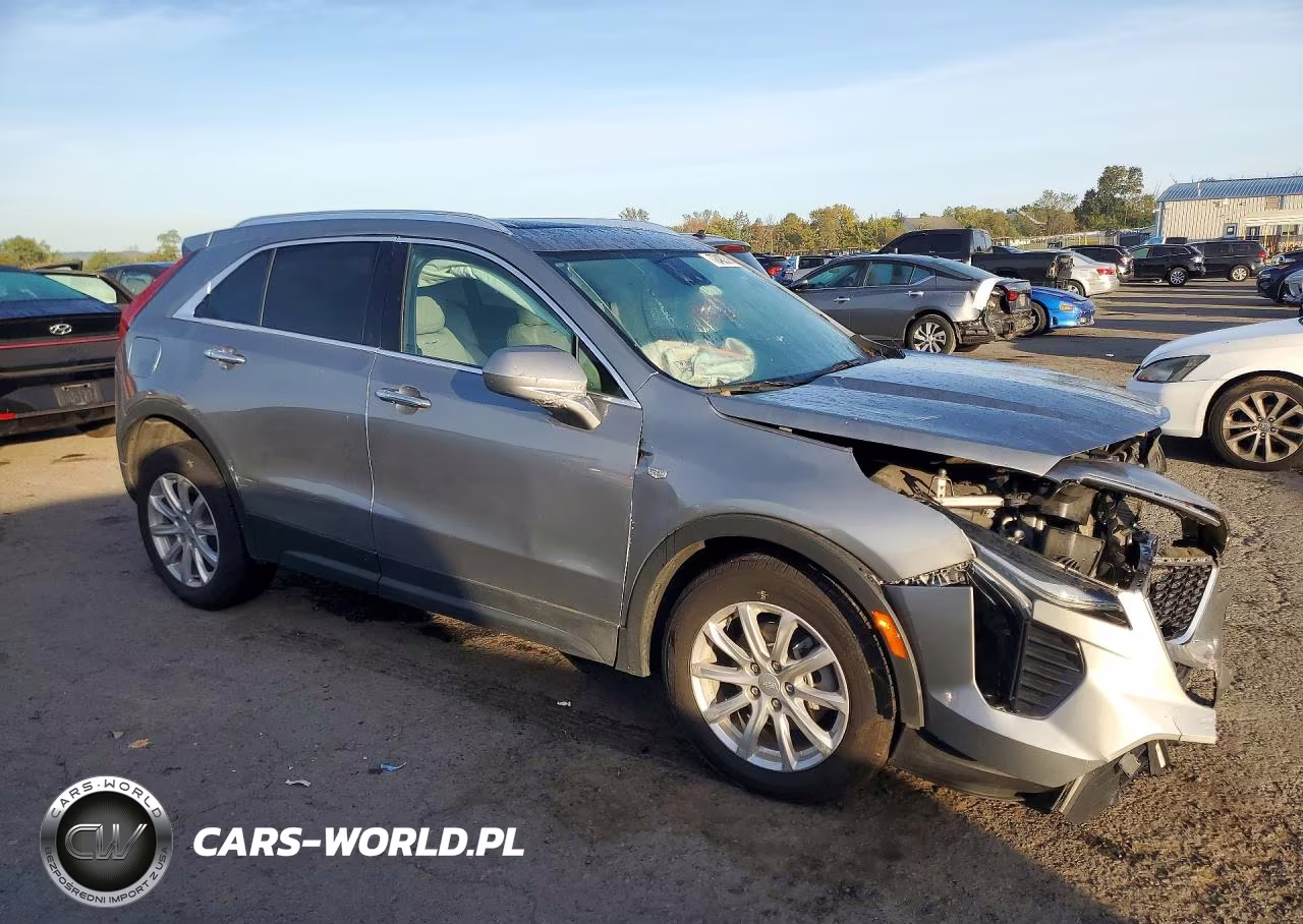 2023 Cadillac Xt4 Luxury VIN:1GYFZBR4XPF120536 - 4