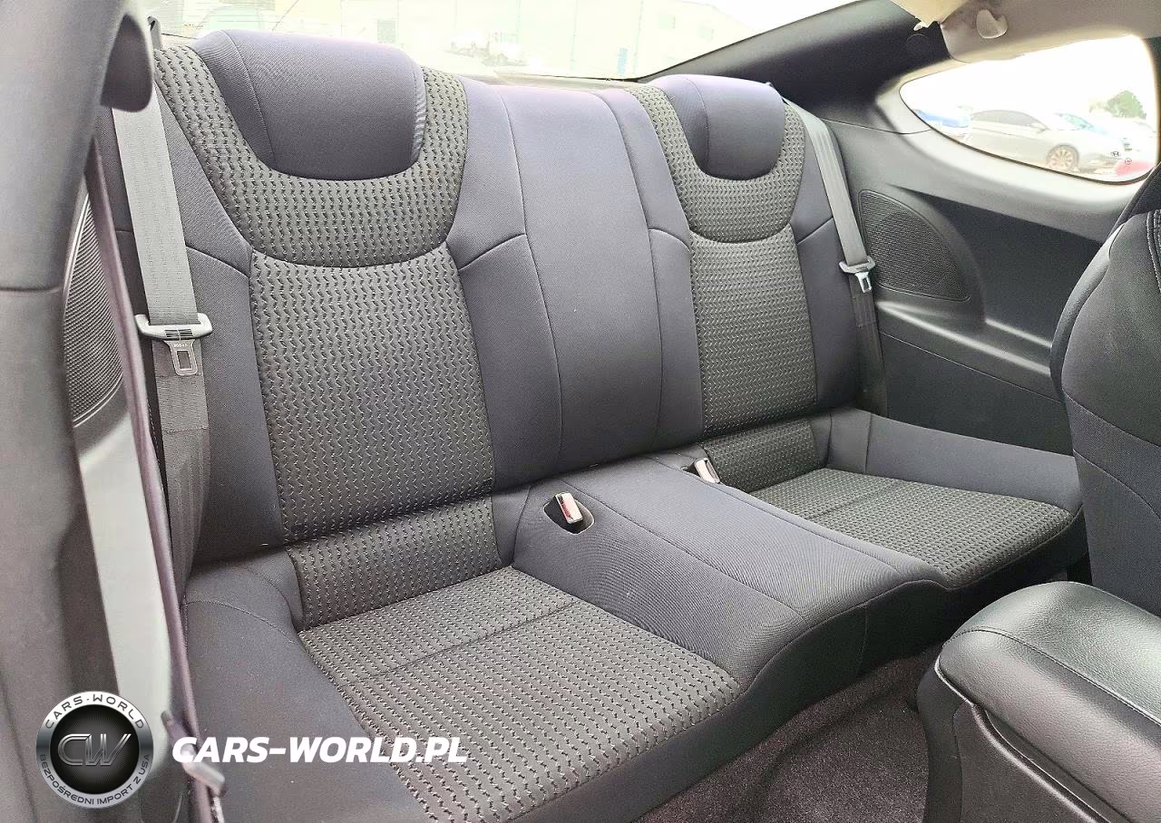 2011 Hyundai Genesis Coupe 2.0T VIN:KMHHT6KD9BU045376 - 10