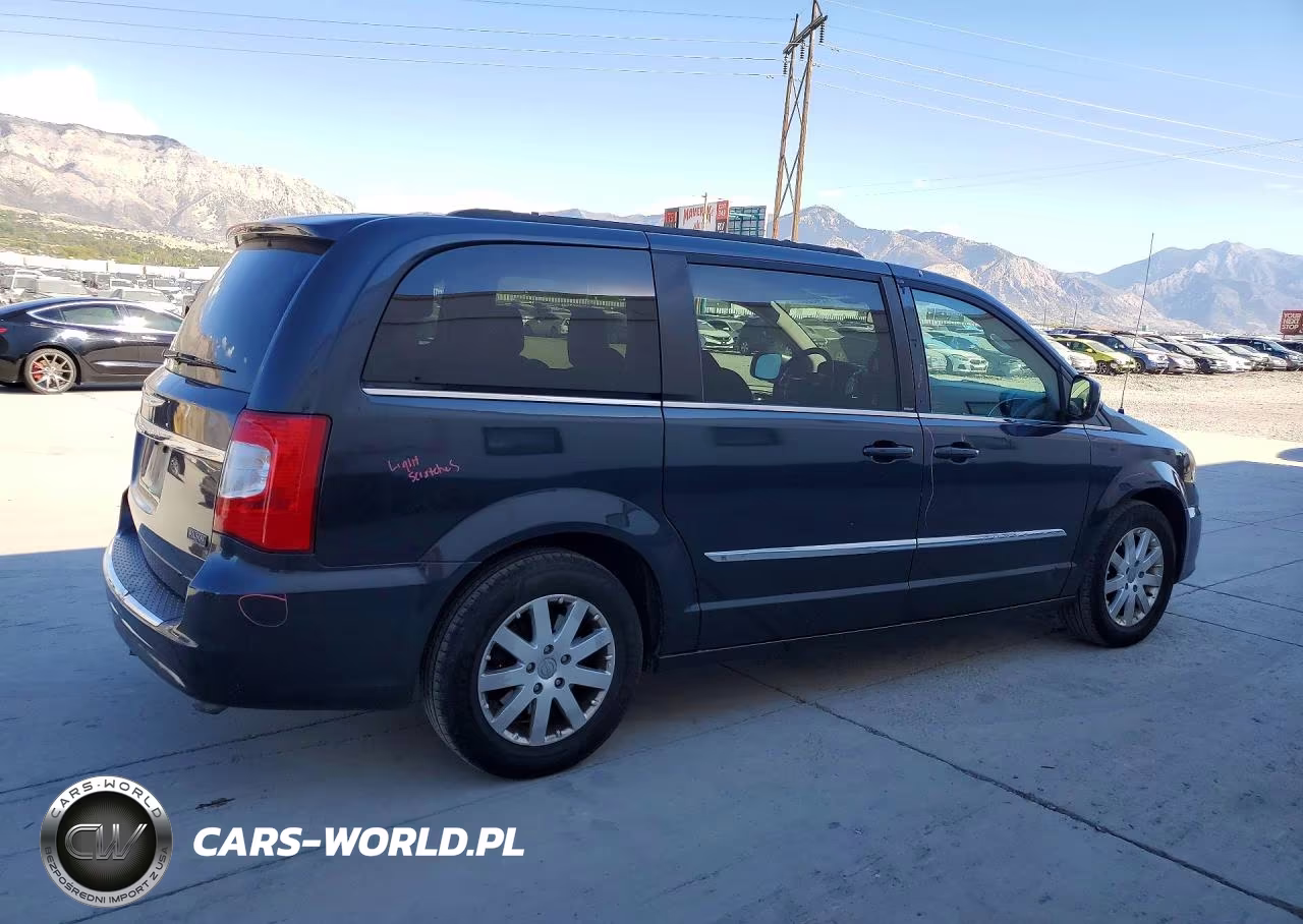 2014 Chrysler Town & Country Touring VIN:2C4RC1BG8ER203648 - 3