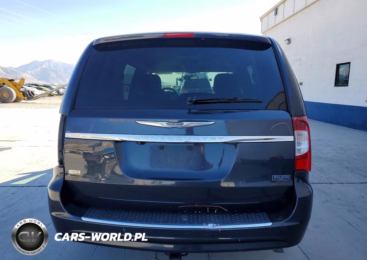 2014 Chrysler Town & Country Touring VIN:2C4RC1BG8ER203648 - 6
