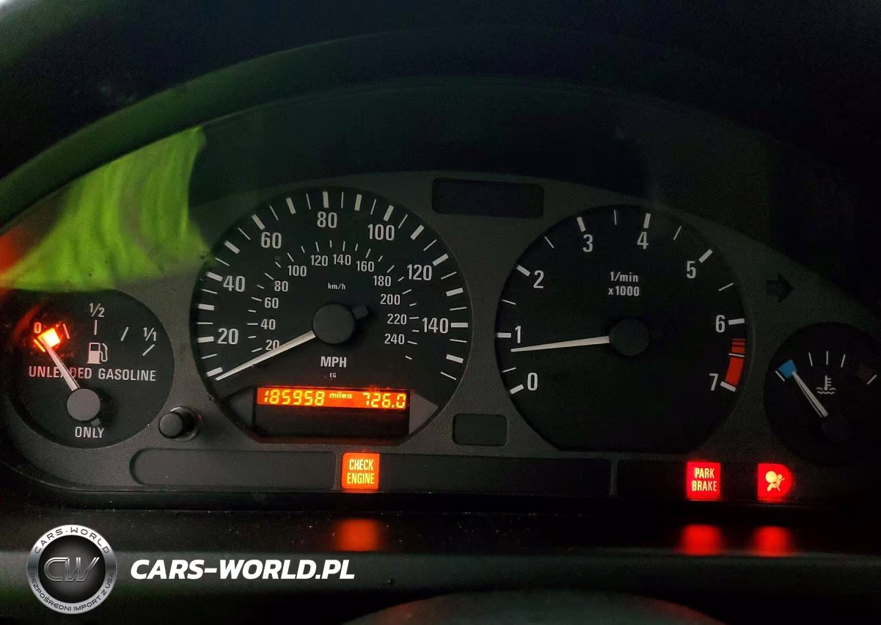 1998 BMW Z3 1.9 VIN:4USCH7332WLE10548 - 9