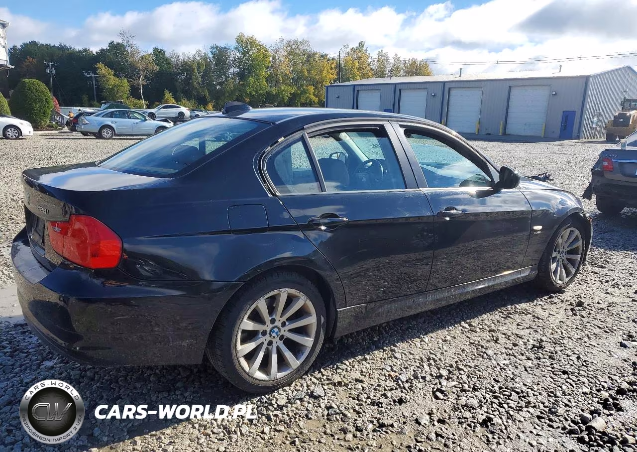 2011 BMW 328 Xi VIN:WBAPK7C50BA820081 - 3