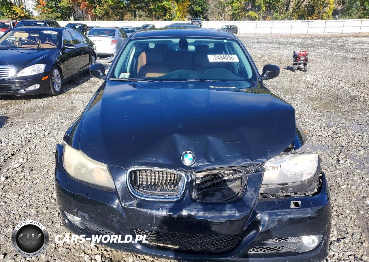 2011 BMW 328 Xi VIN:WBAPK7C50BA820081 - 5