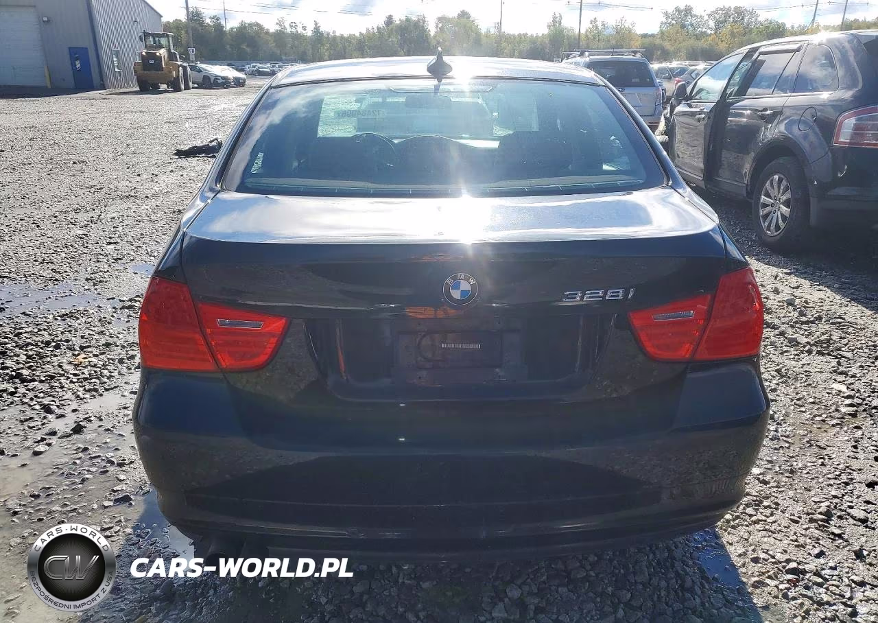 2011 BMW 328 Xi VIN:WBAPK7C50BA820081 - 6