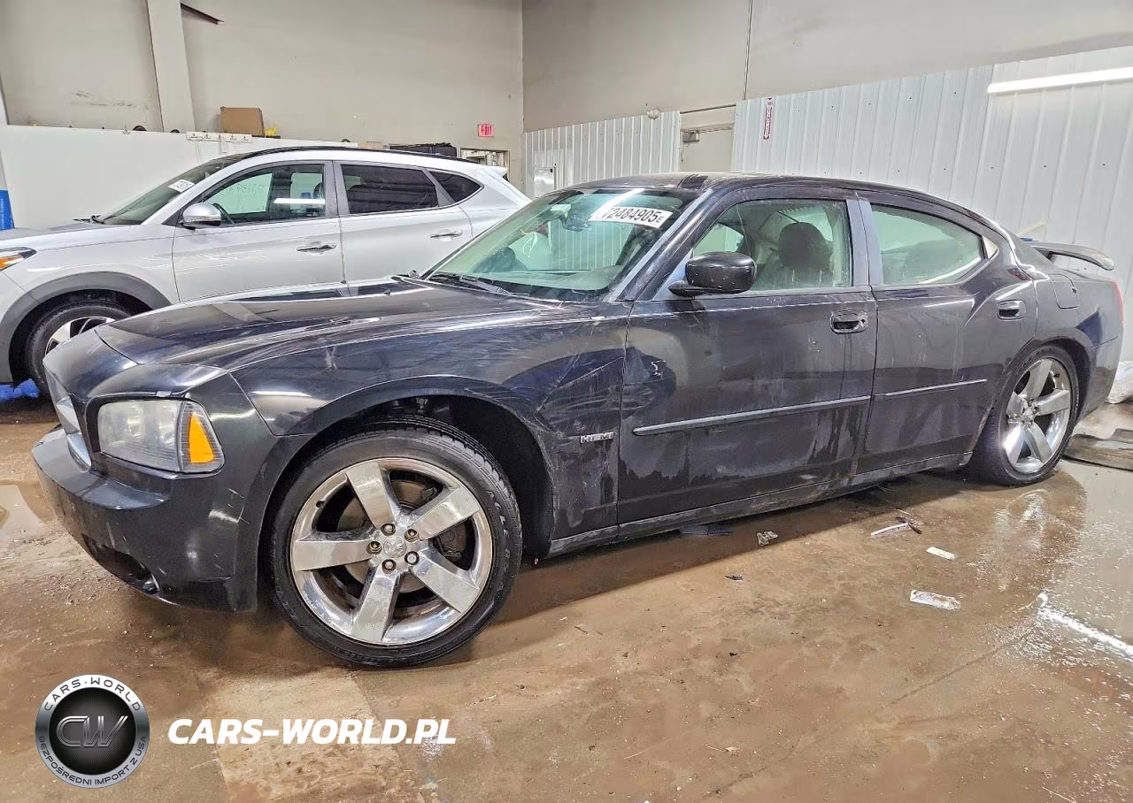 2010 Dodge Charger R