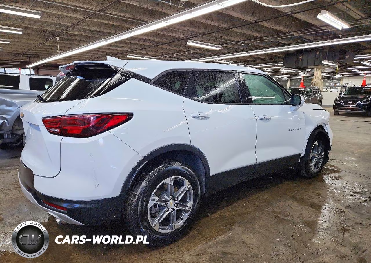 2025 Chevrolet Blazer 2Lt VIN:3GNKBCR45SS221140 - 3