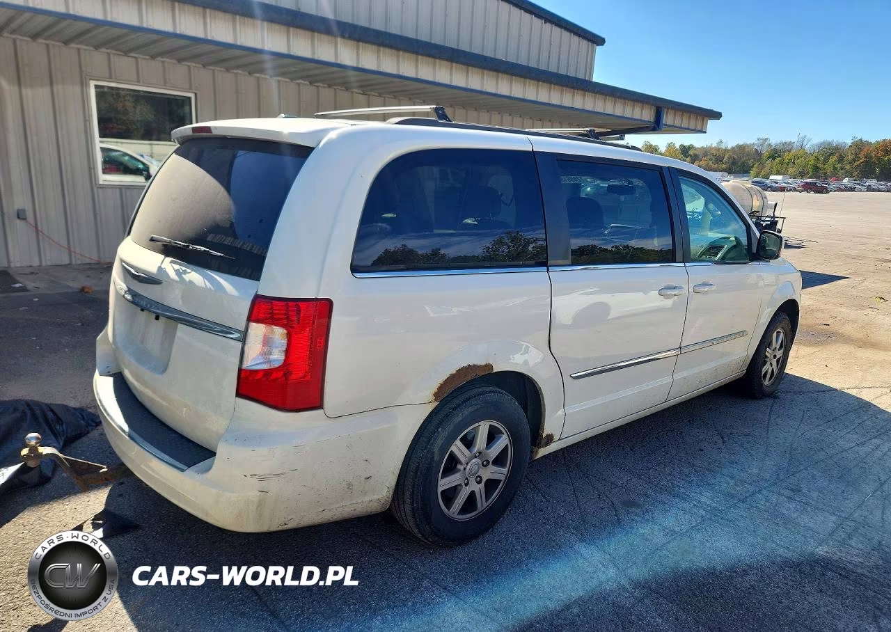 2013 Chrysler Town & Country Touring VIN:2C4RC1BG7DR525616 - 3