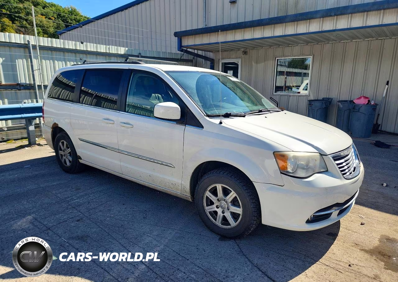 2013 Chrysler Town & Country Touring VIN:2C4RC1BG7DR525616 - 4