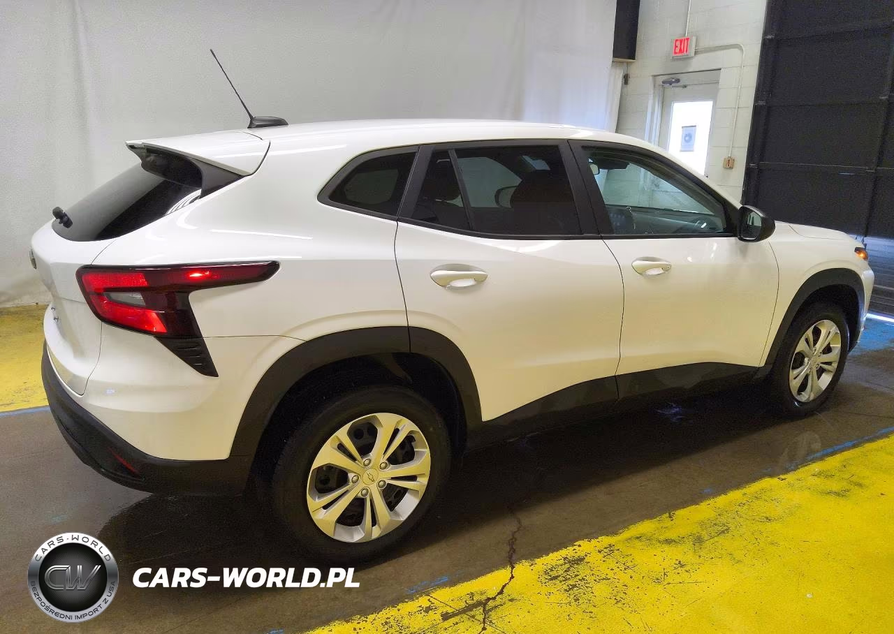 2024 Chevrolet Trax Ls VIN:KL77LFE29RC243043 - 3