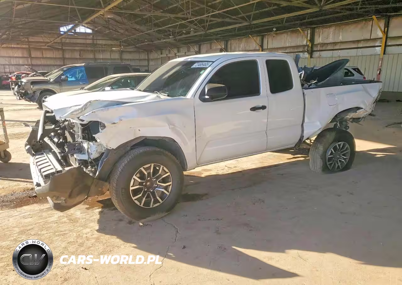 2017 Toyota Tacoma Sr