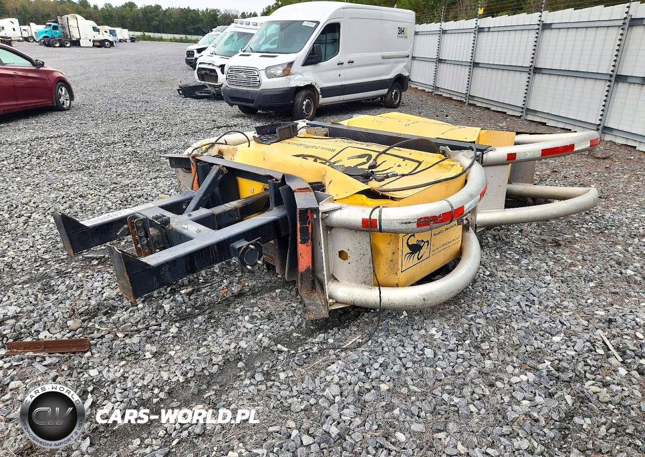 2017 Traffix Scorpion Ii Crash Attenuator VIN:4T9TA1717H1M71561 - 2