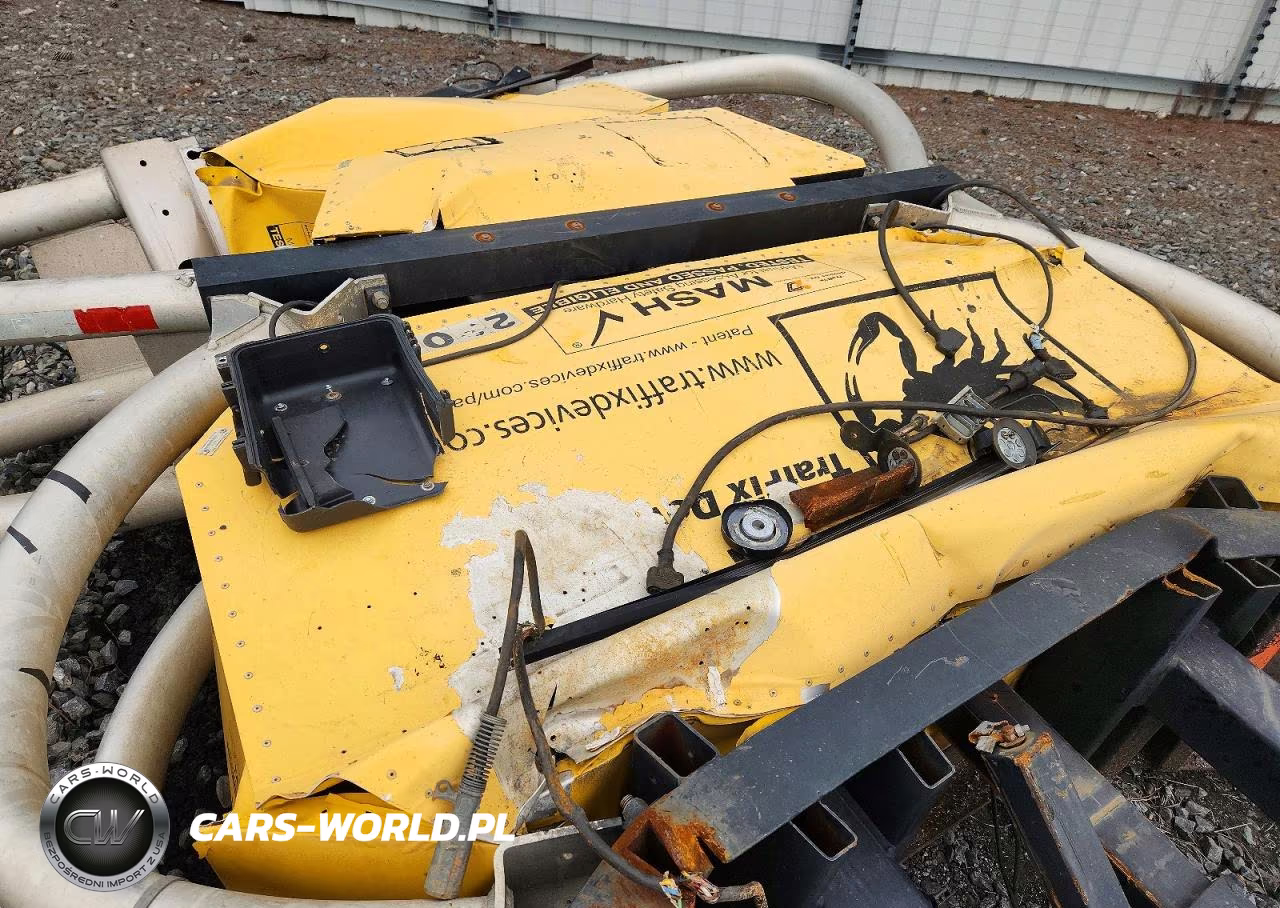 2017 Traffix Scorpion Ii Crash Attenuator VIN:4T9TA1717H1M71561 - 5