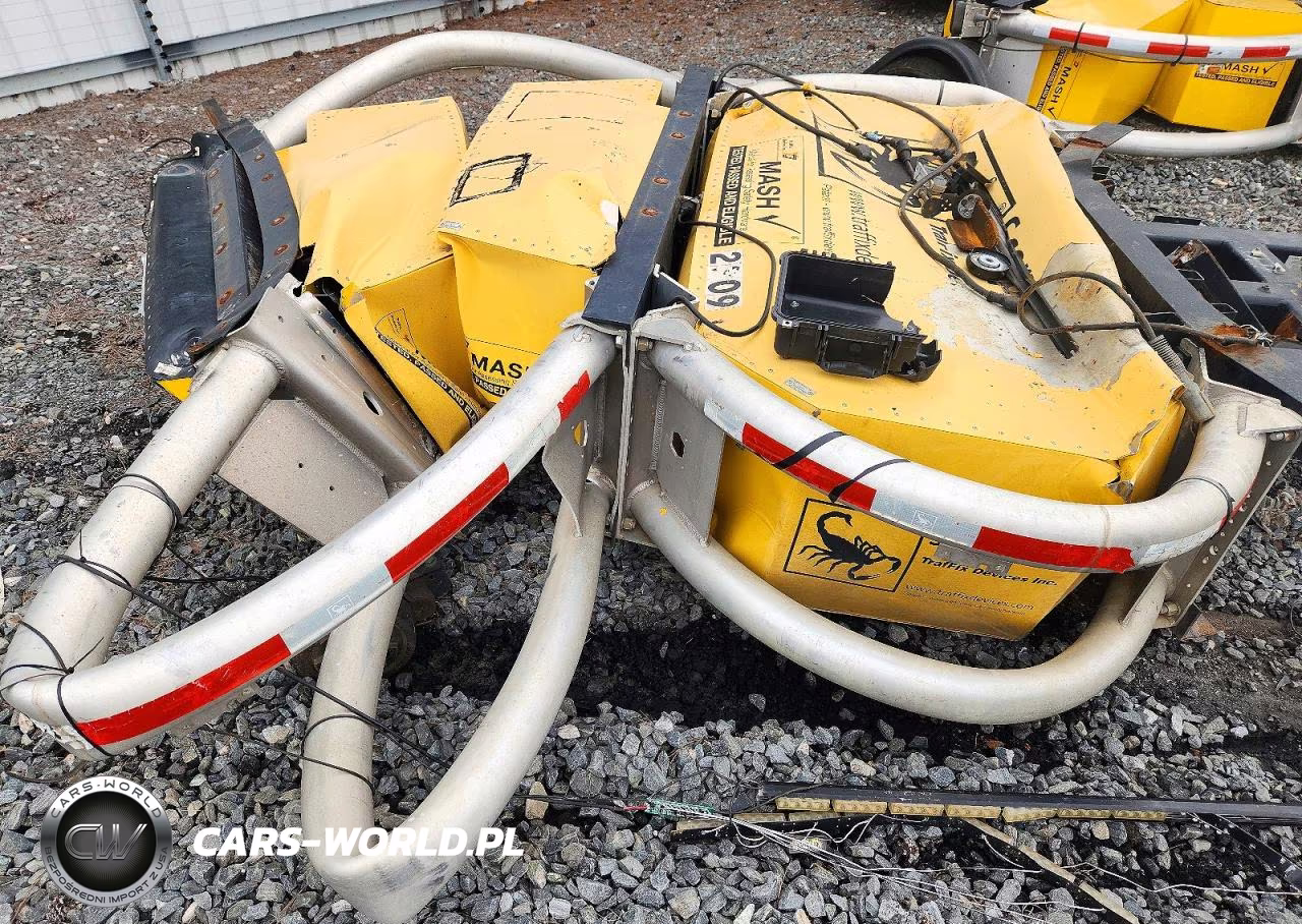 2017 Traffix Scorpion Ii Crash Attenuator VIN:4T9TA1717H1M71561 - 6