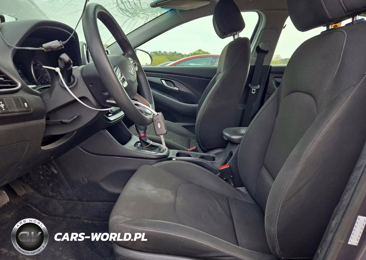 2018 Hyundai Elantra Gt Base VIN:KMHH35LE7JU025952 - 7