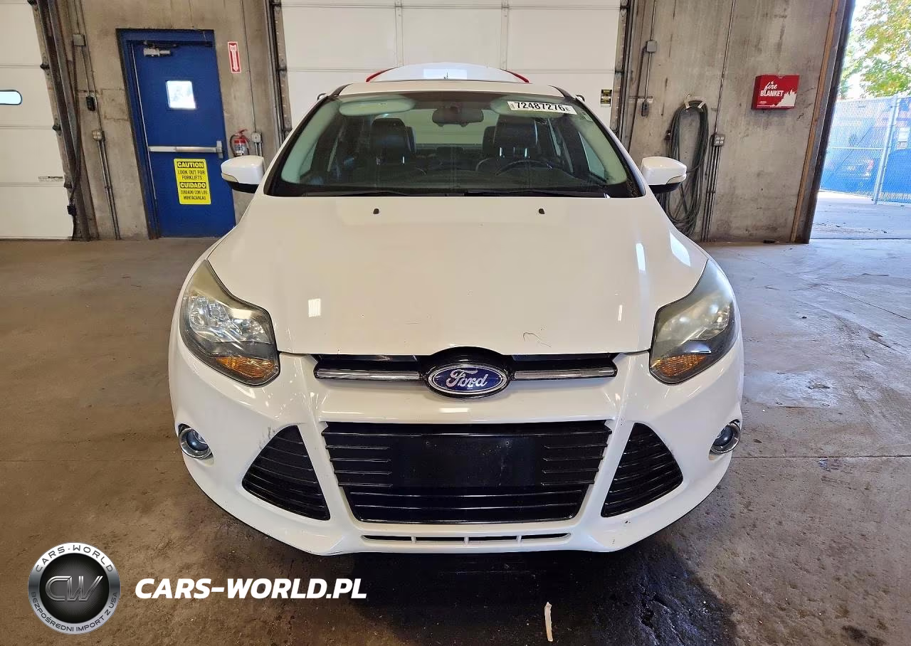 2013 Ford Focus Titanium VIN:1FADP3J25DL263822 - 5