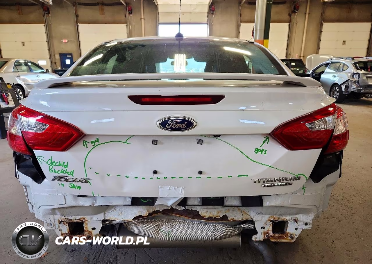 2013 Ford Focus Titanium VIN:1FADP3J25DL263822 - 6