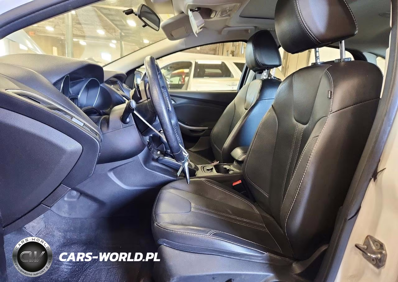 2013 Ford Focus Titanium VIN:1FADP3J25DL263822 - 7