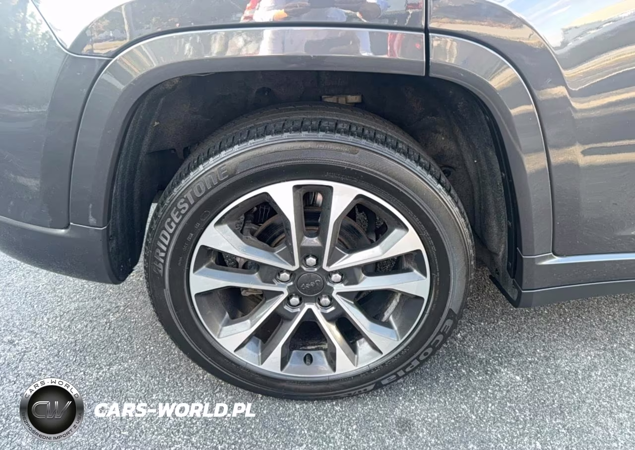 2022 Jeep Grand Cherokee Overland VIN:1C4RJHDG6N8621729 - 11