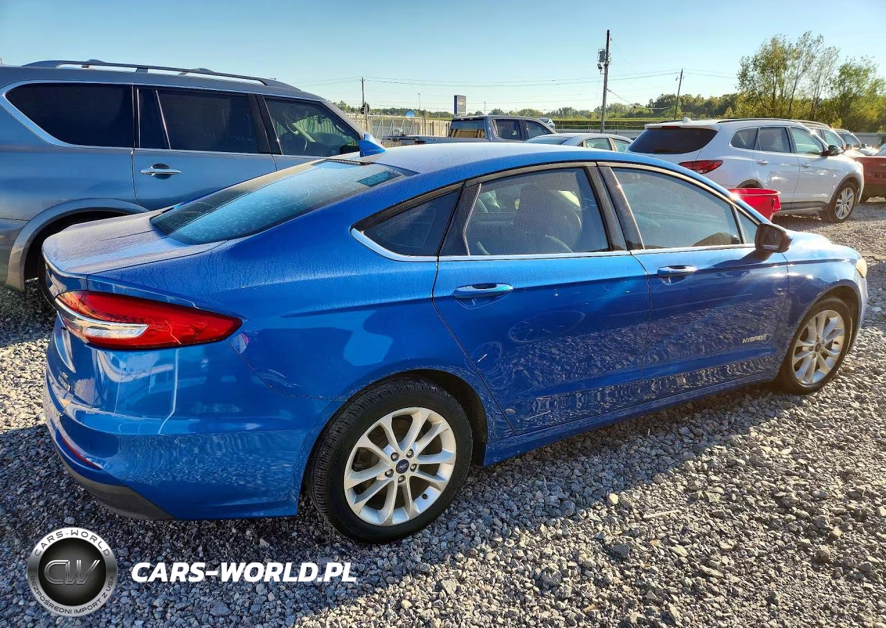 2019 Ford Fusion Se VIN:3FA6P0LU8KR140455 - 3