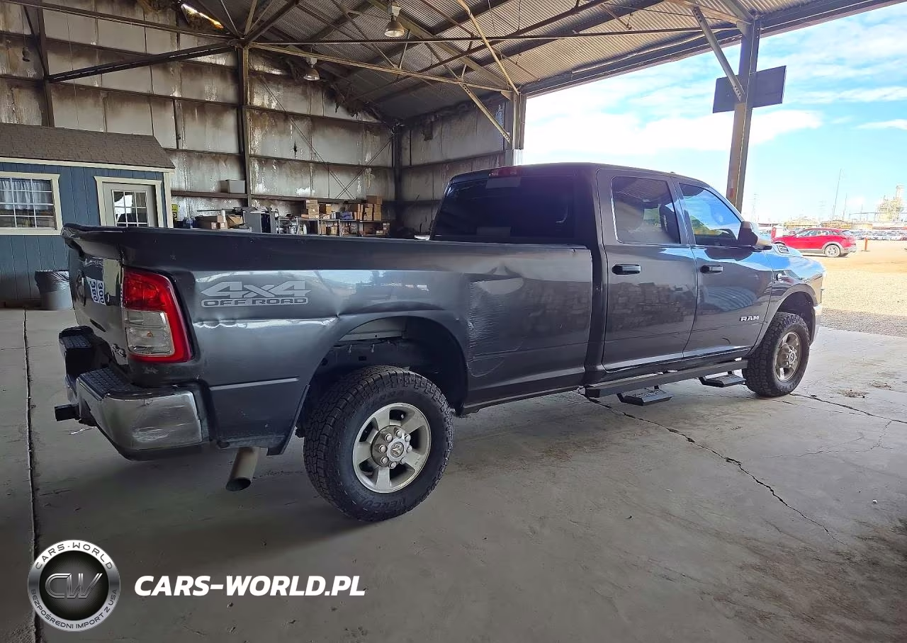 2019 Ram 2500 Tradesman VIN:3C6UR5HL6KG667373 - 3