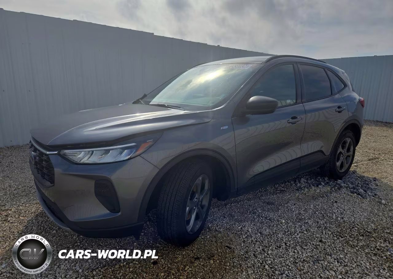 2026 Ford Escape St Line