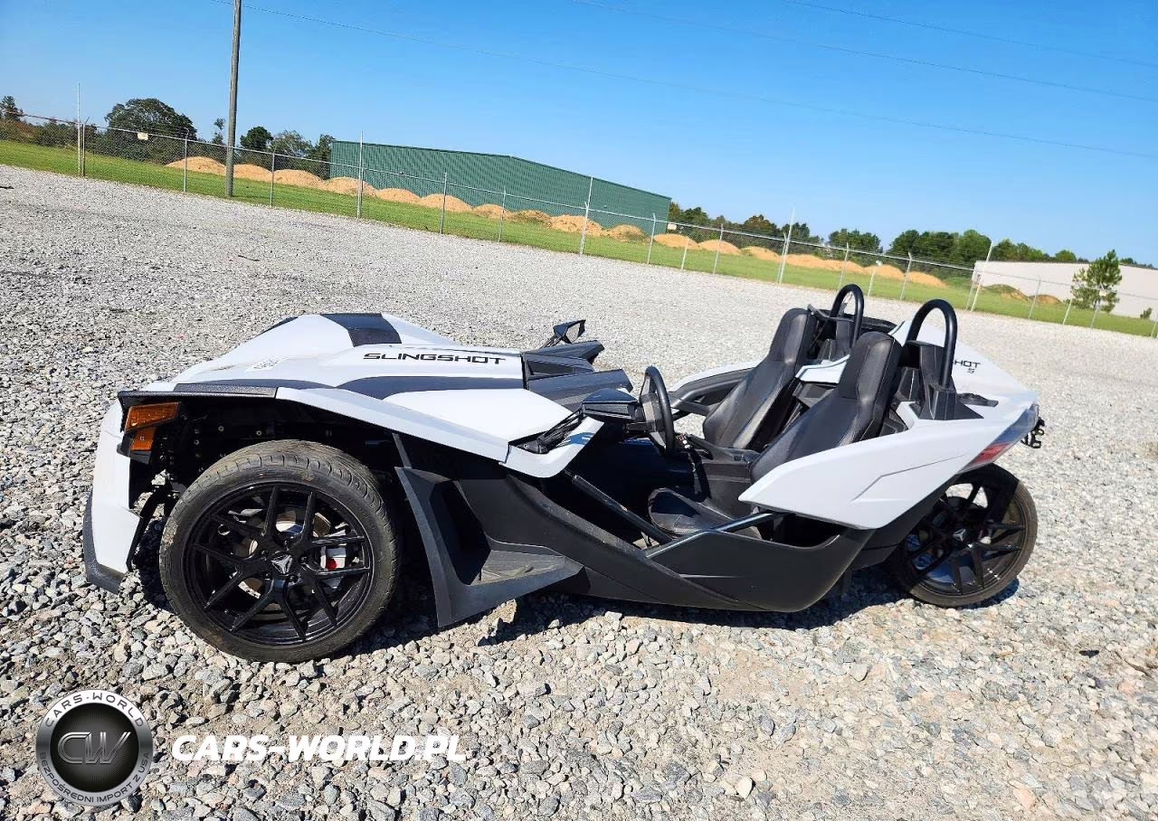2022 Polaris Slingshot S VIN:57XAASHD6N8152806 - 3