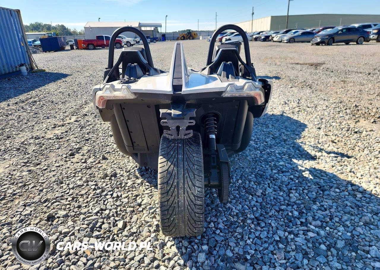 2022 Polaris Slingshot S VIN:57XAASHD6N8152806 - 4