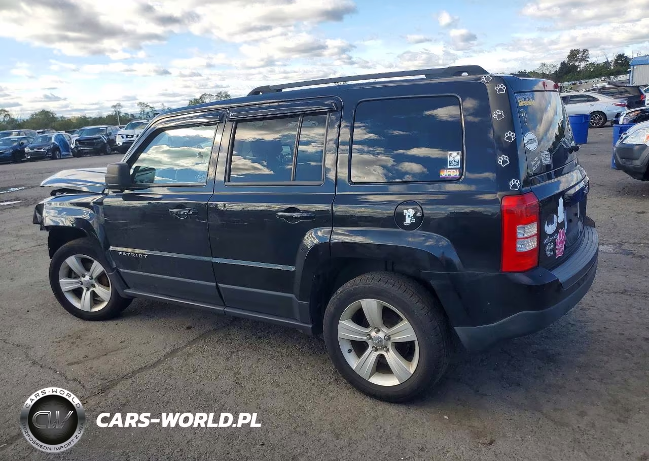 2015 Jeep Patriot Latitude VIN:1C4NJRFB3FD303811 - 2