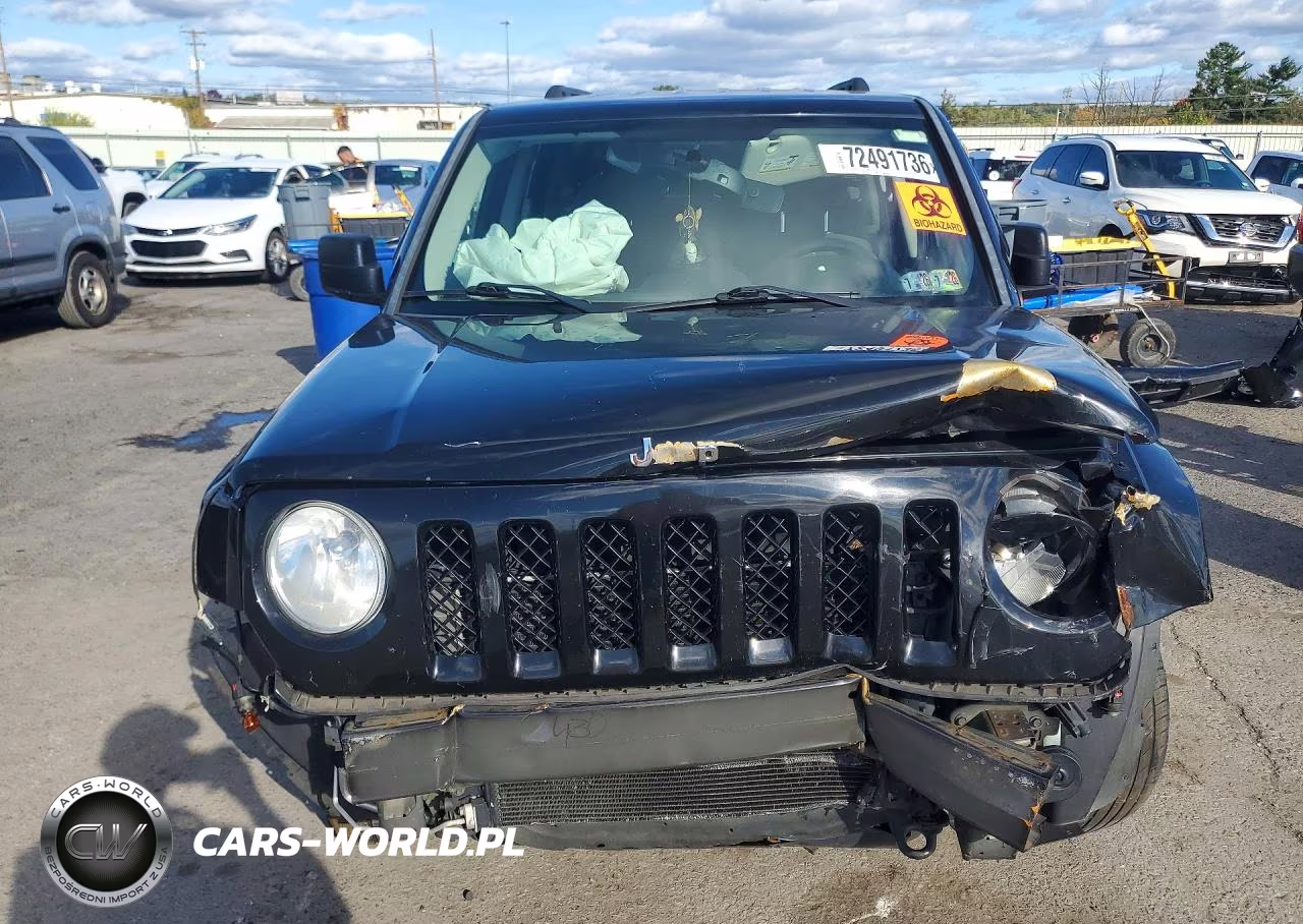 2015 Jeep Patriot Latitude VIN:1C4NJRFB3FD303811 - 5