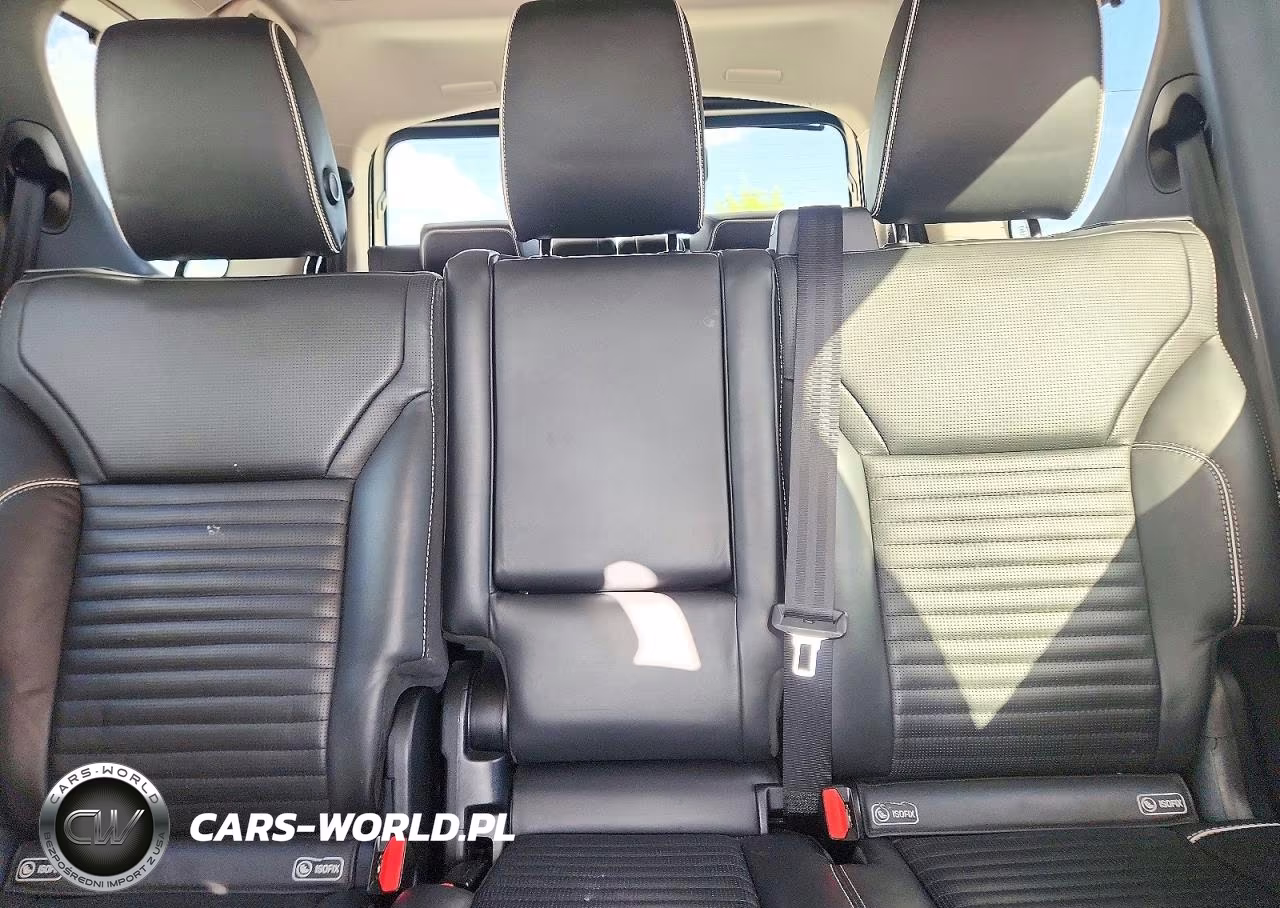 2017 Land Rover Discovery First Edition VIN:SALRTBBV7HA013944 - 10