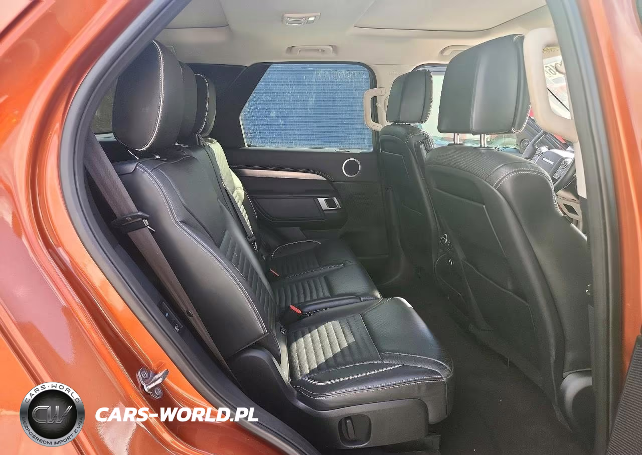 2017 Land Rover Discovery First Edition VIN:SALRTBBV7HA013944 - 11