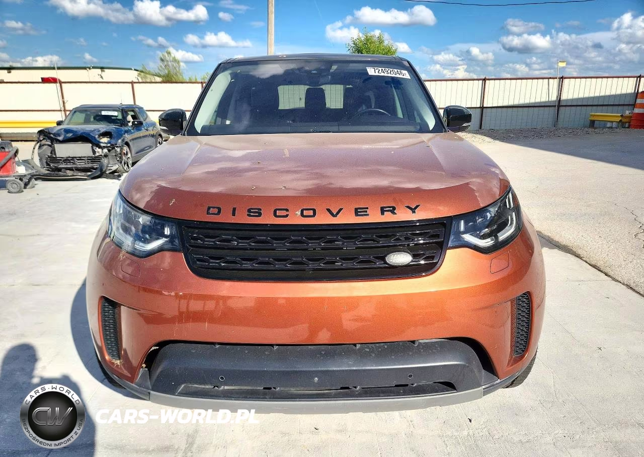 2017 Land Rover Discovery First Edition VIN:SALRTBBV7HA013944 - 5