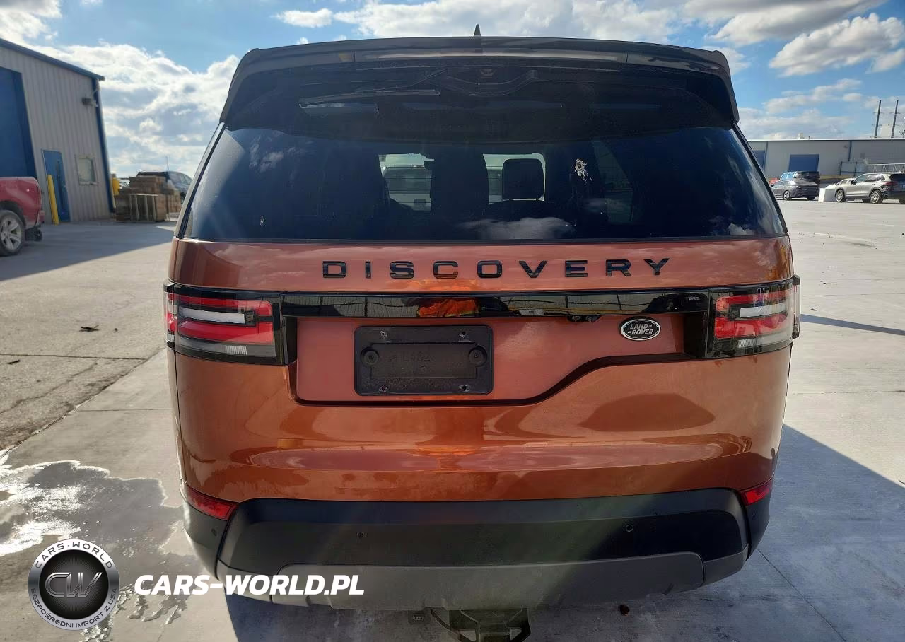 2017 Land Rover Discovery First Edition VIN:SALRTBBV7HA013944 - 6