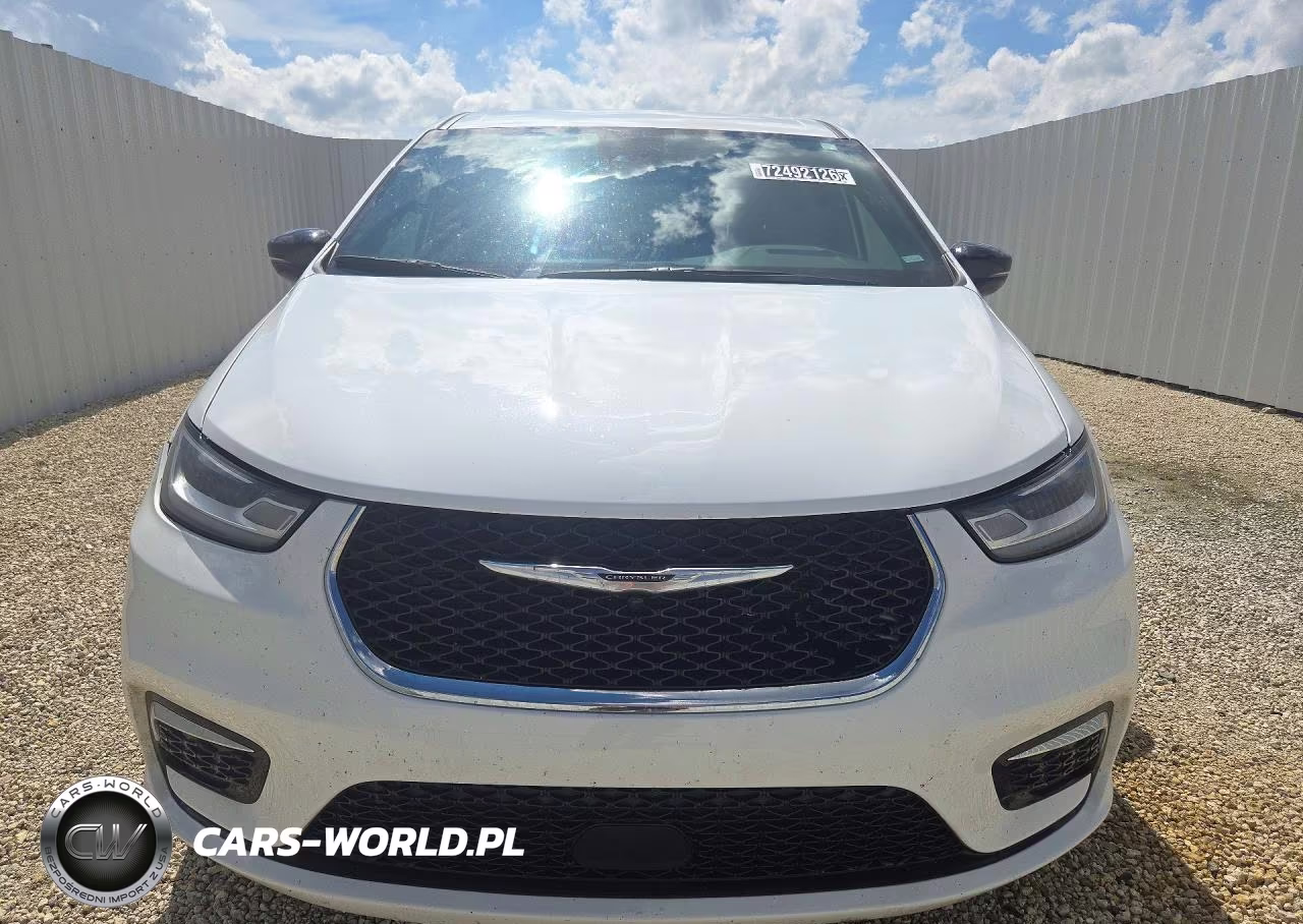 2026 Chrysler Pacifica Select VIN:2C4RC1BG0TR179469 - 5