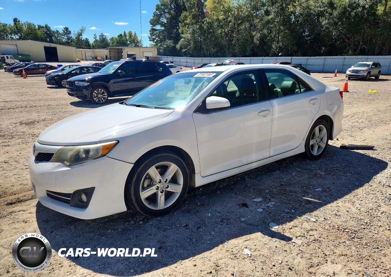 2013 Toyota Camry Se – zdjęcie 1 z 12
