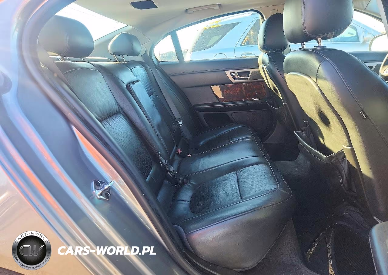 2009 Jaguar Xf Premium Luxury VIN:SAJWA06B79HR46614 - 10