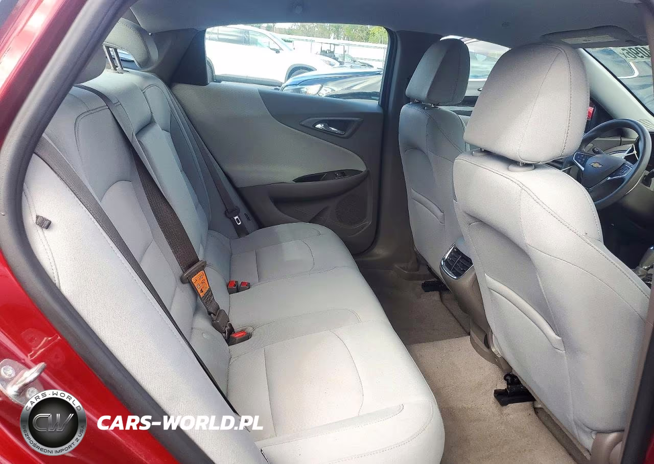 2017 Chevrolet Malibu Lt VIN:1G1ZE5STXHF187911 - 10