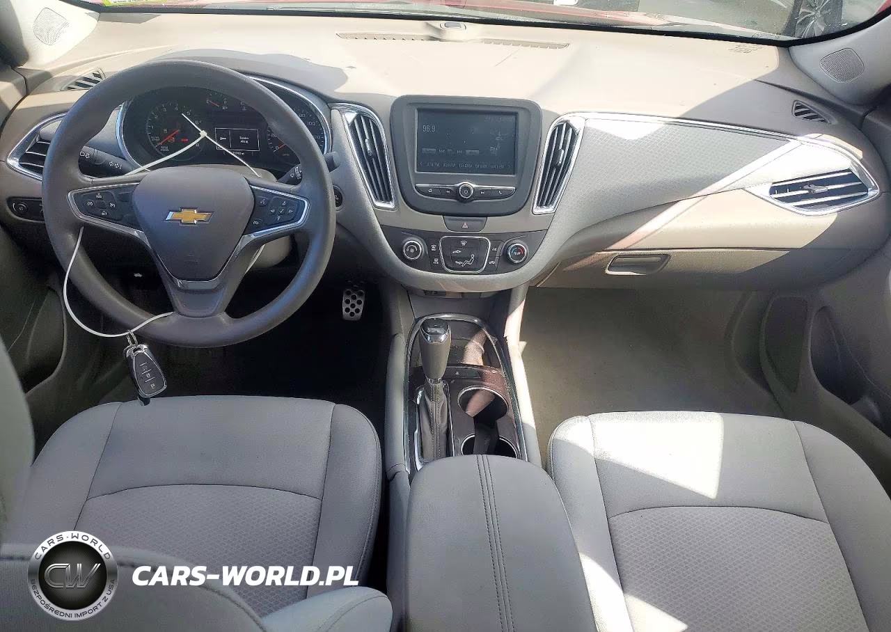 2017 Chevrolet Malibu Lt VIN:1G1ZE5STXHF187911 - 8