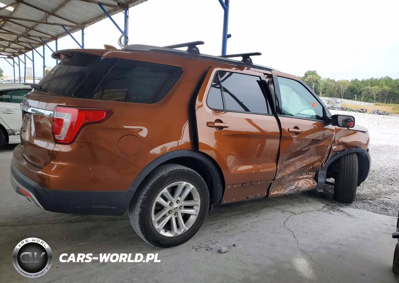 2017 Ford Explorer Xlt VIN:1FM5K7D83HGD34823 - 3