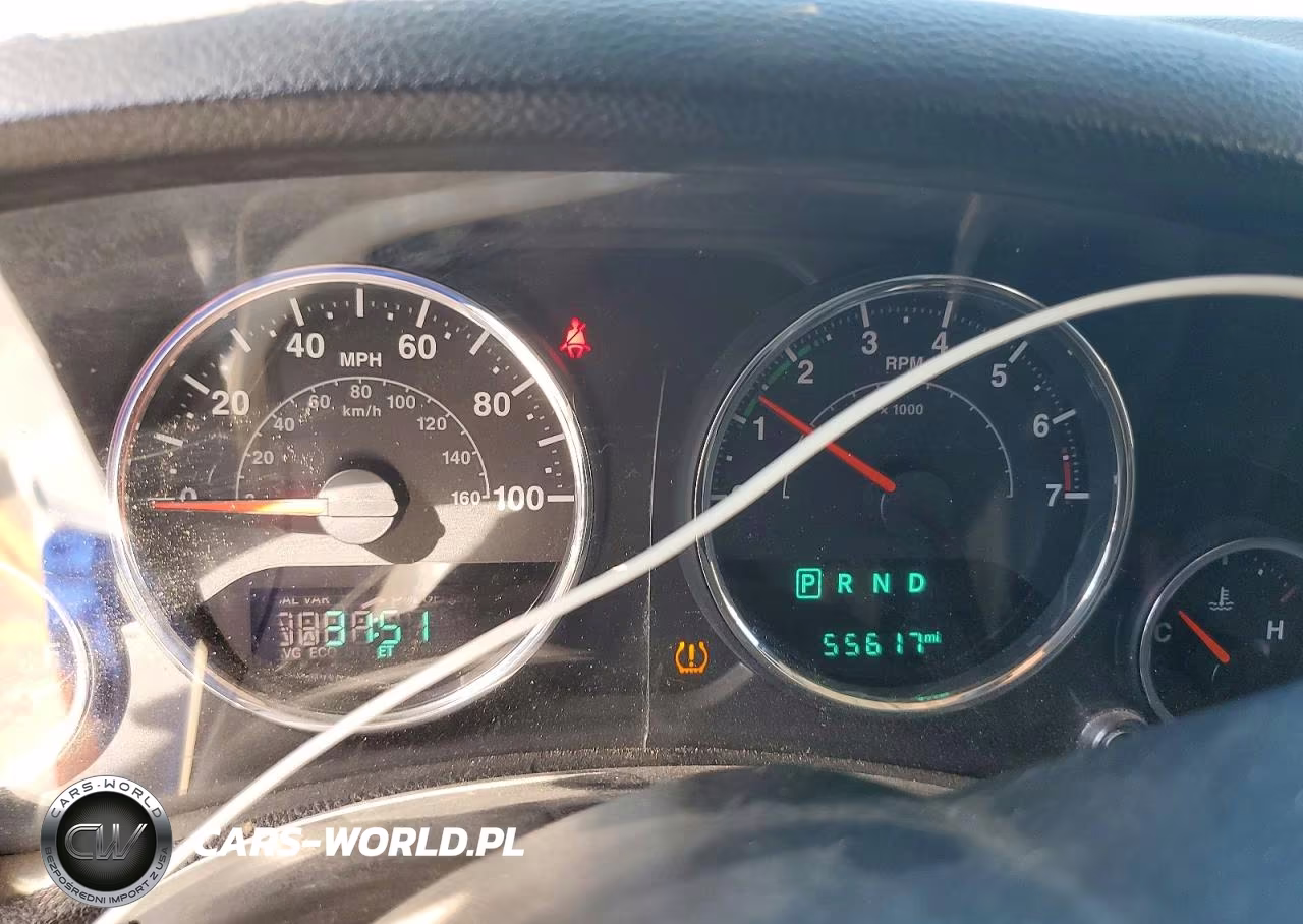 2015 Jeep Wrangler Unlimited Sport VIN:1C4BJWDG3FL619019 - 9